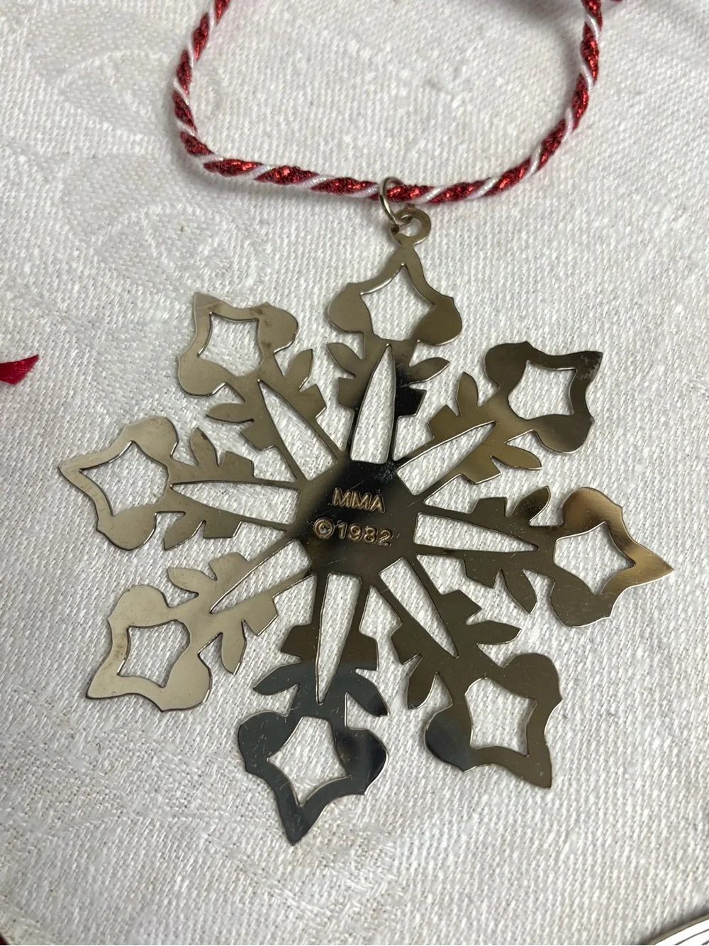MMA, Harvey Lewis, Regent Square Ornaments 4 silver/crystal, VTG, ribbon, EUC
